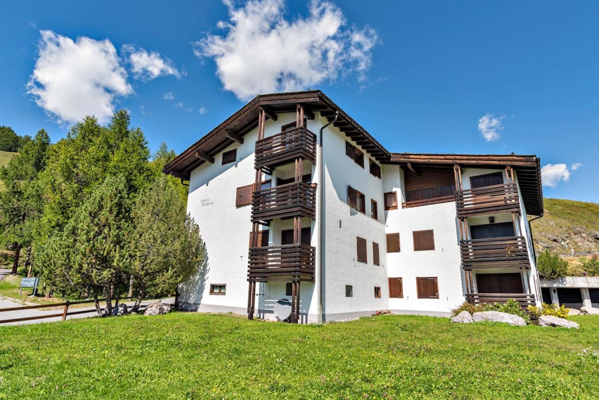 Апартаменты Chesa Trisur - Celerina Челерина Экстерьер фото